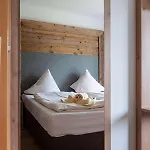 - Your Austrian Grundlsee